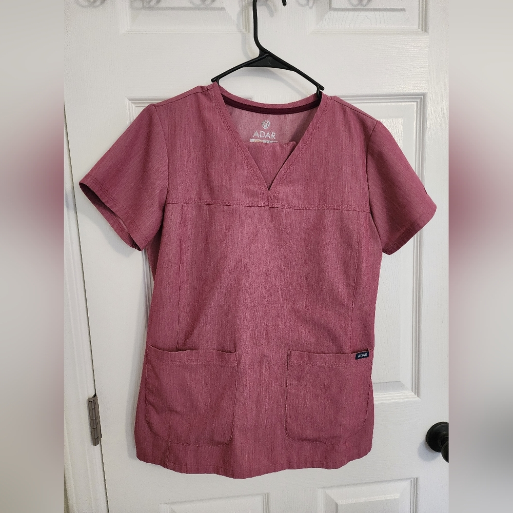 ADAR brand women scrub set. Like new.